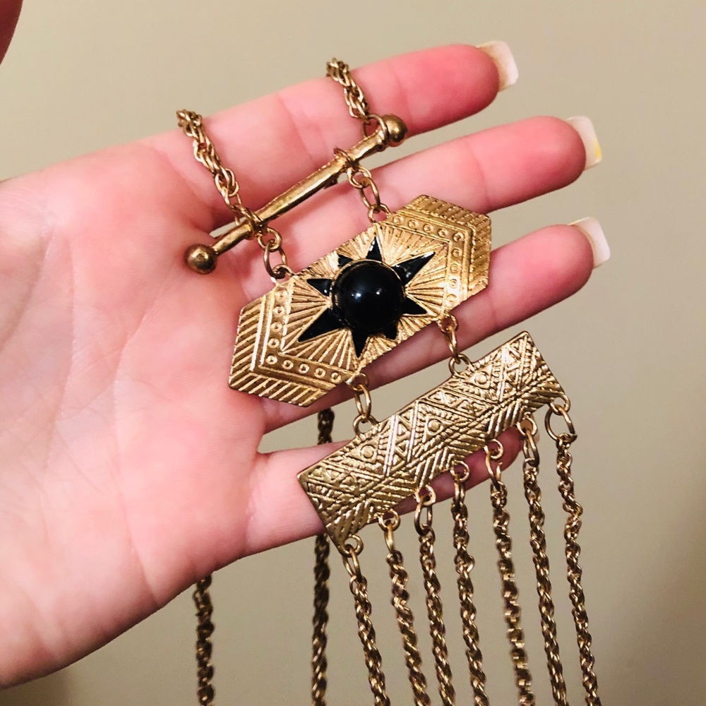 Statement necklace